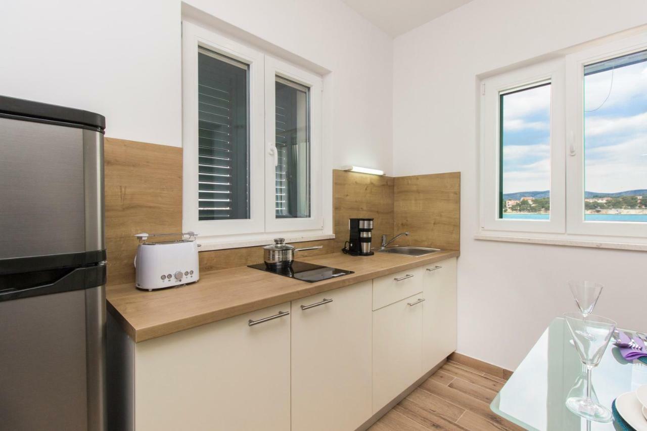 Riva Apartment Krapanj Bagian luar foto