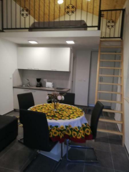 Riva Apartment Krapanj Bagian luar foto